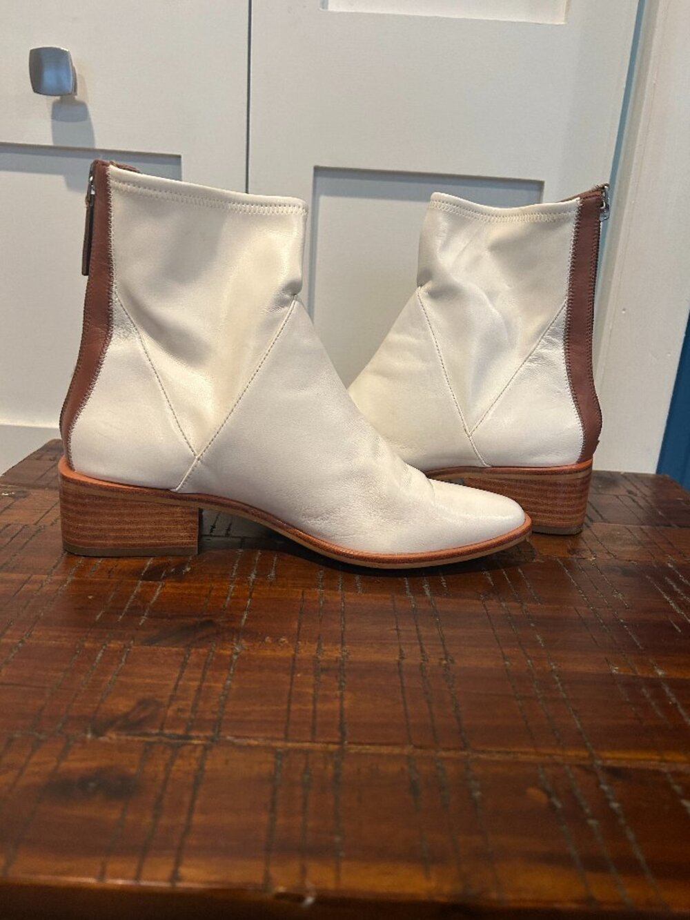 Linea Paolo Square Toe Boot